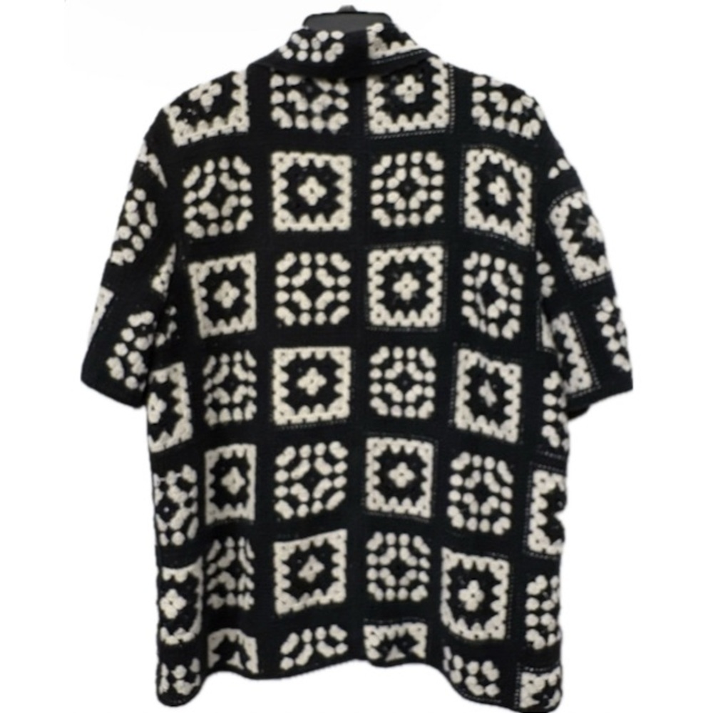 Abercrombie & Fitch Black and White Crochet Button-Up Polo - Picture 8 of 9